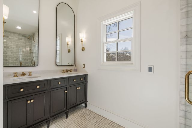 426 Murfreesboro Rd, Franklin, TN 37064