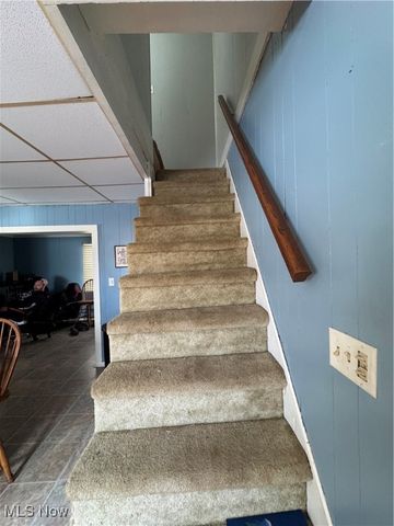 131 8th Street SW, New Philadelphia, OH 44663