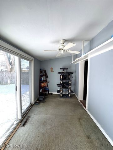 131 8th Street SW, New Philadelphia, OH 44663