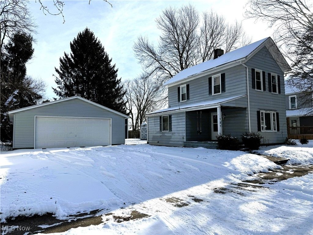 131 8th Street SW, New Philadelphia, OH 44663