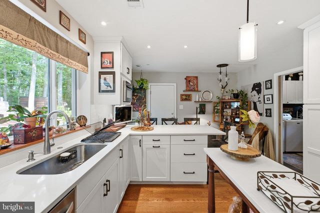 10622 MANTZ RD, Silver Spring, MD 20903