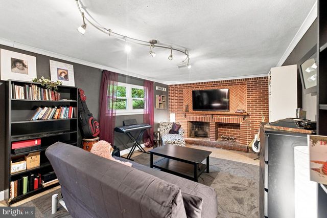 10622 MANTZ RD, Silver Spring, MD 20903