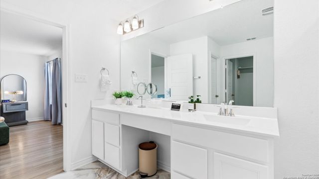 3511 Silver Set, San Antonio, TX 78245