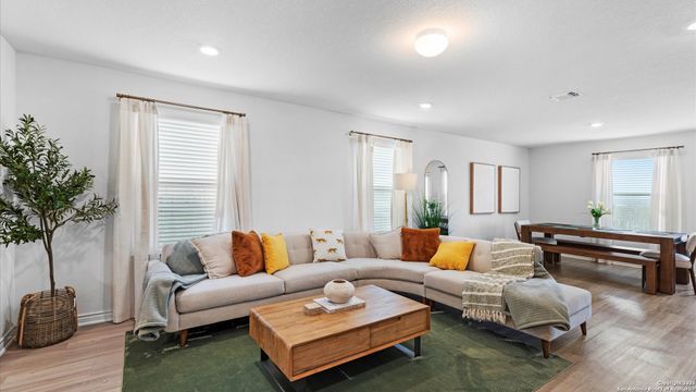 3511 Silver Set, San Antonio, TX 78245