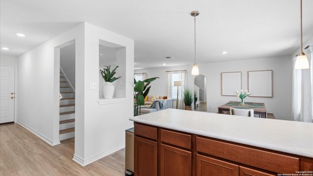 3511 Silver Set, San Antonio, TX 78245