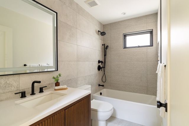 11 Mt. Auburn Street 11, Cambridge, MA 02138