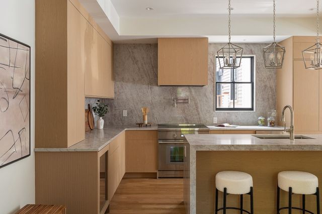 11 Mt. Auburn Street 11, Cambridge, MA 02138