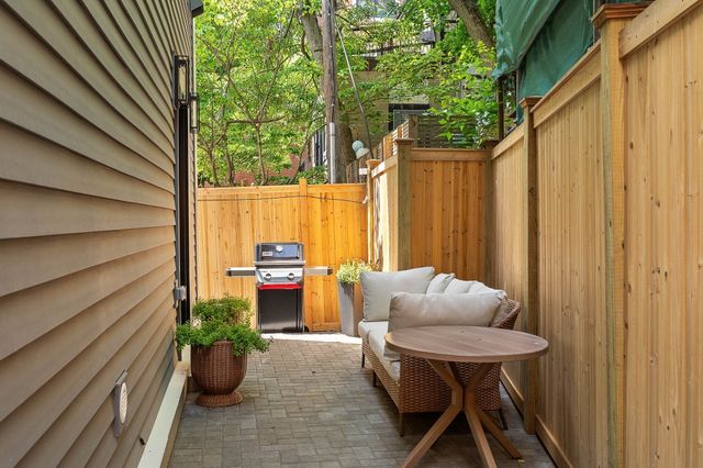11 Mt. Auburn Street 11, Cambridge, MA 02138