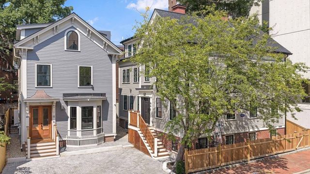 11 Mt. Auburn Street 11, Cambridge, MA 02138