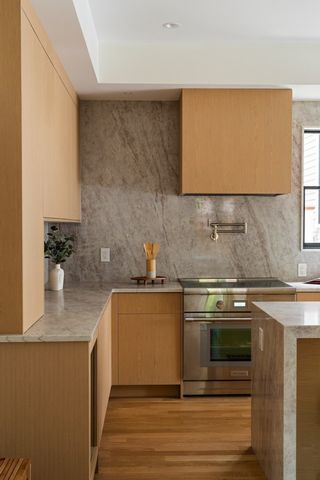 11 Mt. Auburn Street 11, Cambridge, MA 02138
