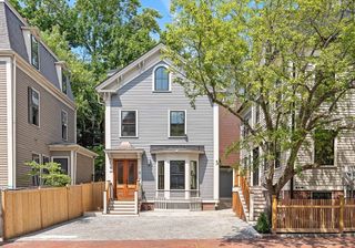 11 Mt. Auburn Street 11, Cambridge, MA 02138