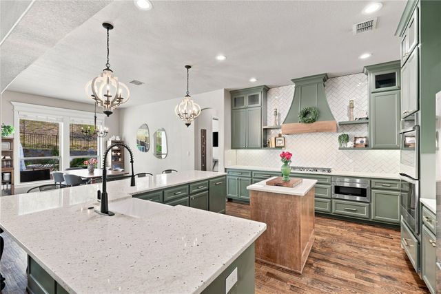 1240 Crown Valley Drive, Weatherford, TX 76087