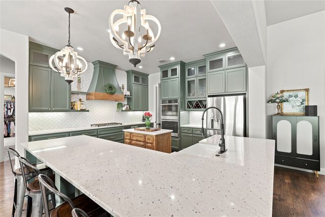 1240 Crown Valley Drive, Weatherford, TX 76087