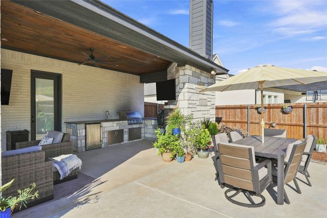 1240 Crown Valley Drive, Weatherford, TX 76087