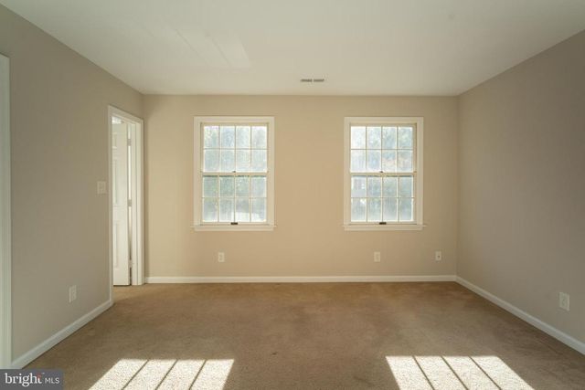 9613 DOMINION FOREST CIR, Fredericksburg, VA 22408