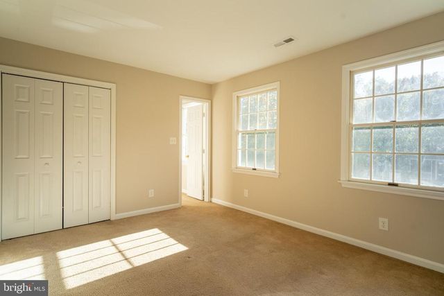 9613 DOMINION FOREST CIR, Fredericksburg, VA 22408