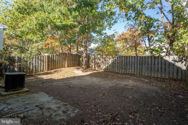 9613 DOMINION FOREST CIR, Fredericksburg, VA 22408