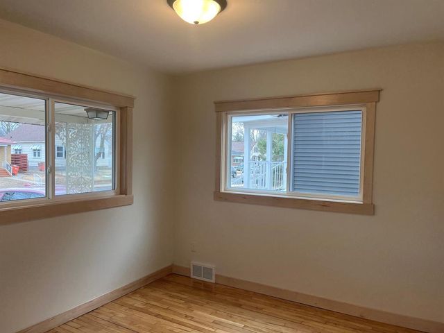 803 Fleming Avenue, Eau Claire, WI 54701