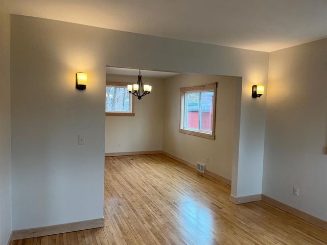 803 Fleming Avenue, Eau Claire, WI 54701