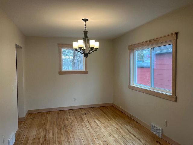 803 Fleming Avenue, Eau Claire, WI 54701