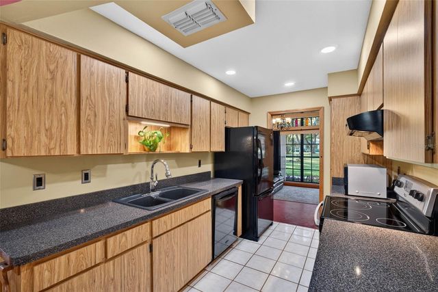 37213 PRICE DRIVE, Zephyrhills, FL 33541