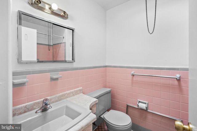 1830 TOLBUT ST, Philadelphia, PA 19152