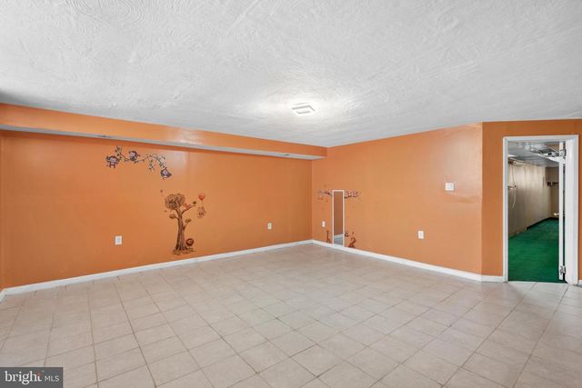 1830 TOLBUT ST, Philadelphia, PA 19152