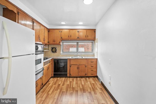 1830 TOLBUT ST, Philadelphia, PA 19152