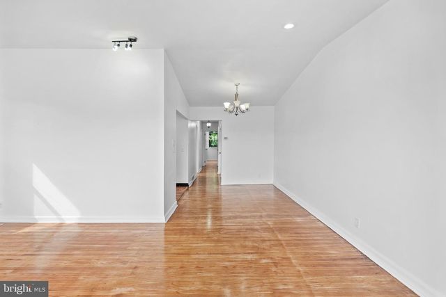 1830 TOLBUT ST, Philadelphia, PA 19152
