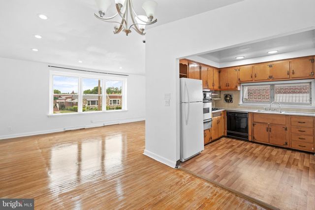 1830 TOLBUT ST, Philadelphia, PA 19152