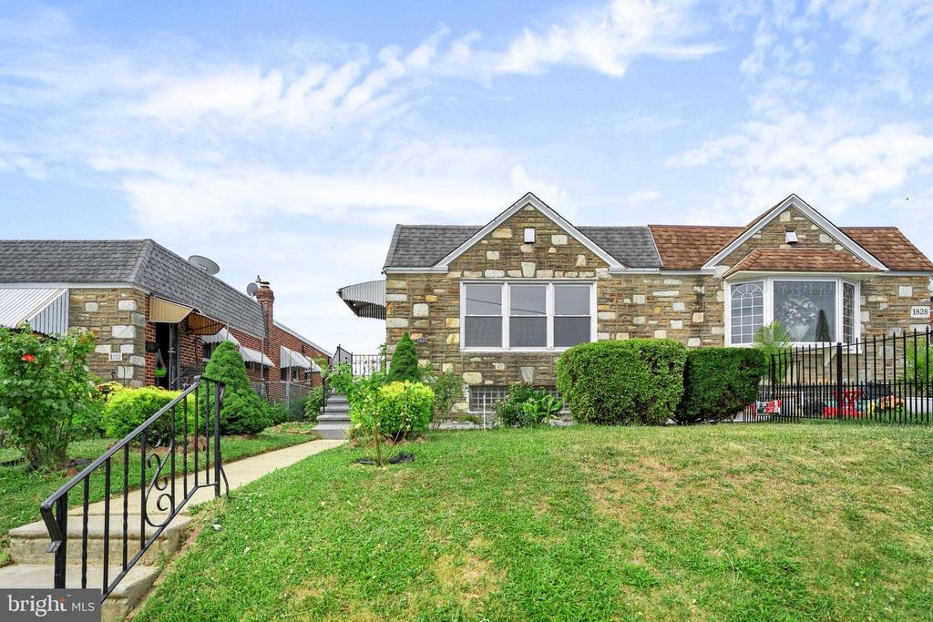 1830 TOLBUT ST, Philadelphia, PA 19152