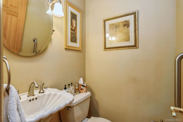 19 Heather Drive, Kings Park, NY 11754