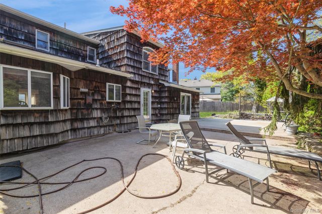 19 Heather Drive, Kings Park, NY 11754