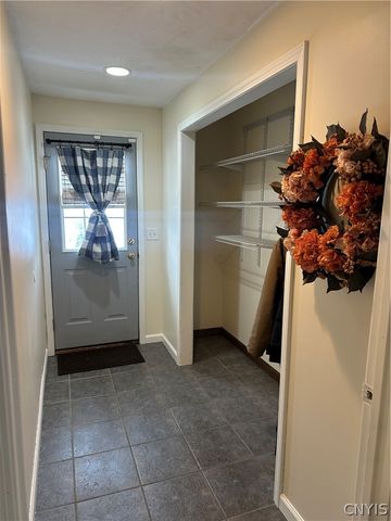 8391 Cazenovia Road, Pompey, NY 13104