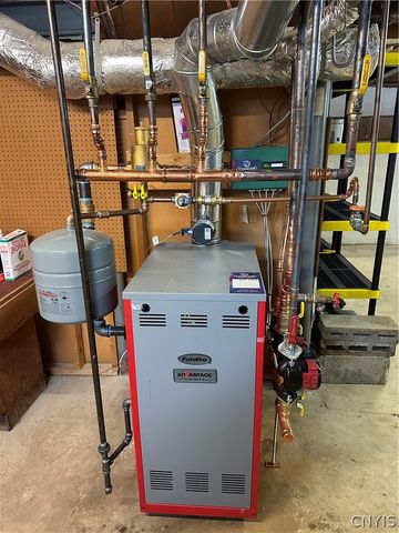 8391 Cazenovia Road, Pompey, NY 13104