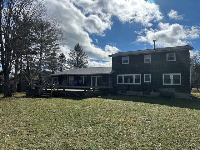8391 Cazenovia Road, Pompey, NY 13104