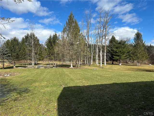 8391 Cazenovia Road, Pompey, NY 13104