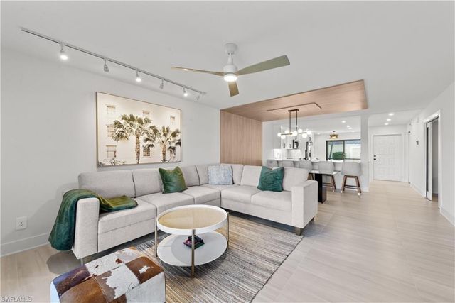 12090 Kelly Greens BLVD # 107, Fort Myers, FL 33908