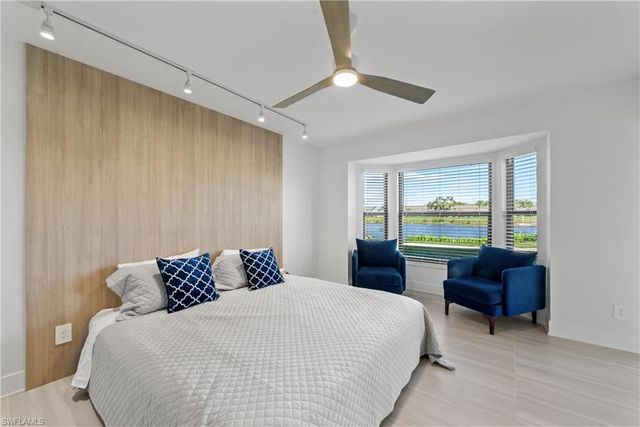 12090 Kelly Greens BLVD # 107, Fort Myers, FL 33908