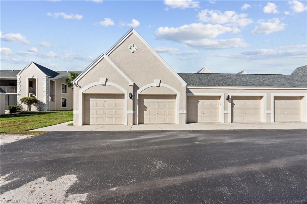 12090 Kelly Greens BLVD # 107, Fort Myers, FL 33908