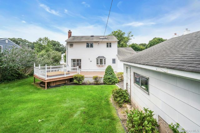 7 Tomkins Court, Commack, NY 11725