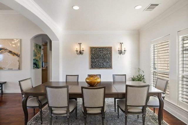 6600 W Courtyard DR, Austin, TX 78730