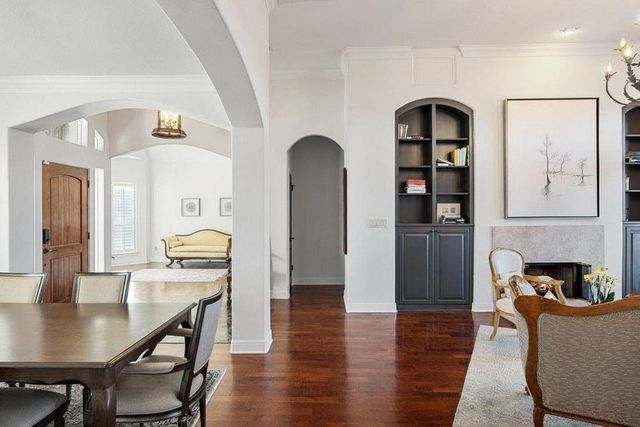 6600 W Courtyard DR, Austin, TX 78730