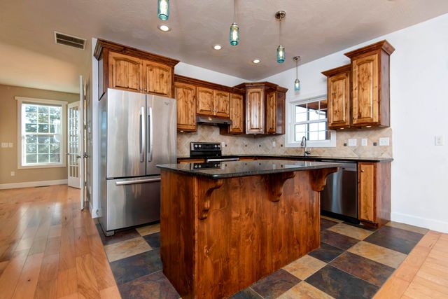 5389 E Farm Road 52, Fair Grove, MO 65648