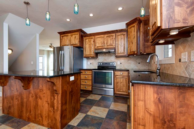 5389 E Farm Road 52, Fair Grove, MO 65648