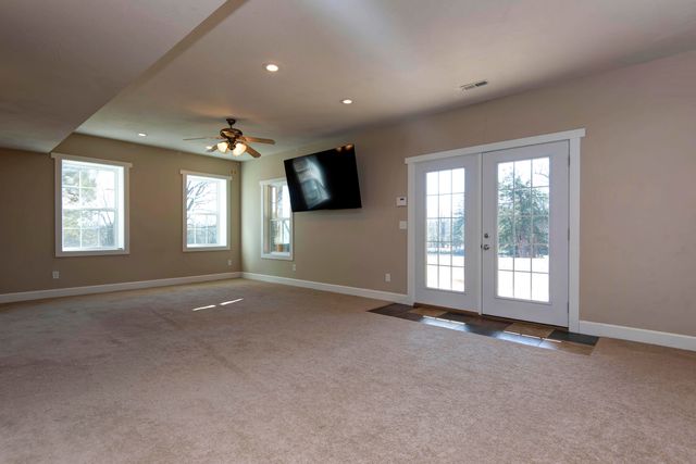 5389 E Farm Road 52, Fair Grove, MO 65648