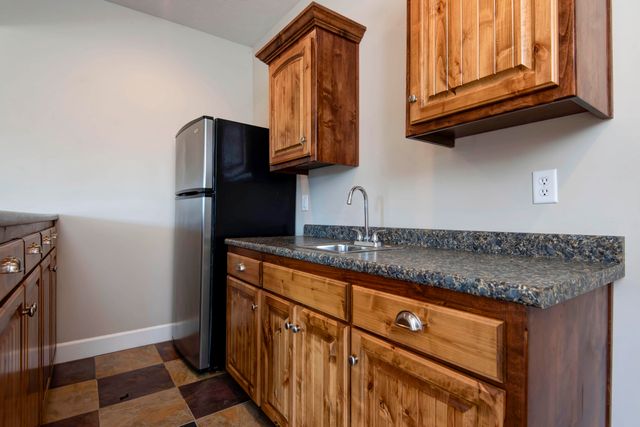 5389 E Farm Road 52, Fair Grove, MO 65648