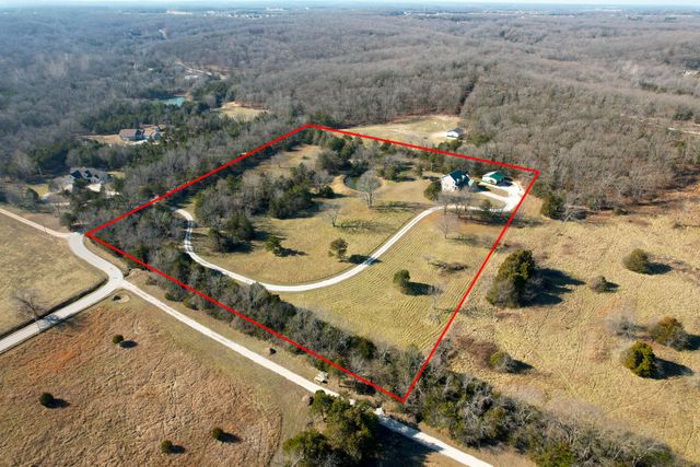 5389 E Farm Road 52, Fair Grove, MO 65648