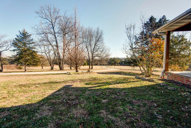 5389 E Farm Road 52, Fair Grove, MO 65648