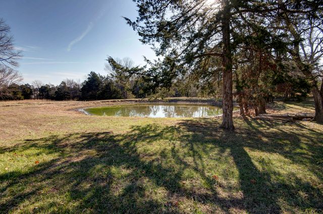 5389 E Farm Road 52, Fair Grove, MO 65648